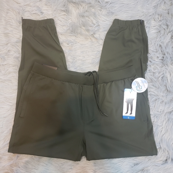 Mondetta Men's Performance Stretchable Moisture Wicking Joggers Green Pants - Picture 5 of 7